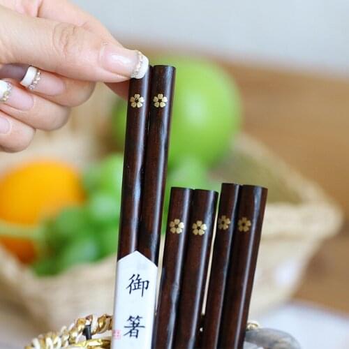 5 Pairs of Red Mountain Bamboo Wood Japanese Small Golden Flower Pointed Chopsticks Natural Easy-to-clean Wooden Tableware