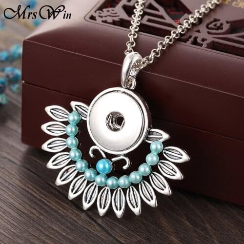 New Snap Buttons Jewelry Necklace Vintage Beaded Snap Pendant Necklace with Chains for Women Girls Jewelry