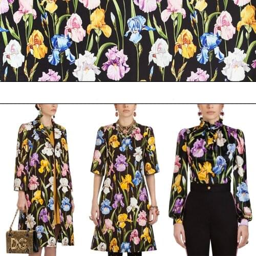 Flower printed polyester fabric 140cm width sewing summer fashion ladies shirt pajamas jacquard fabric for dress material