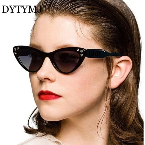 DYTYMJ New Cat Eye Sunglasses Women with Diamond Frame Vintage Sunglasses for Women Luxury Designer Shades Glasses Gafas De Sol
