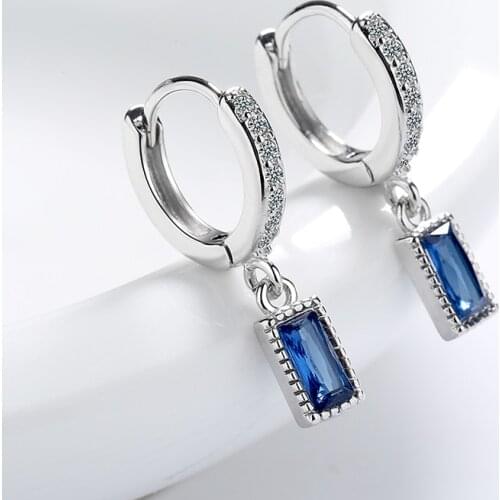 Womens Fashion Classic Hoop Earrings Shiny Crystal Dazzling Square Zircon Stone Charming Earring Piercing Huggies Jewelry Gifts