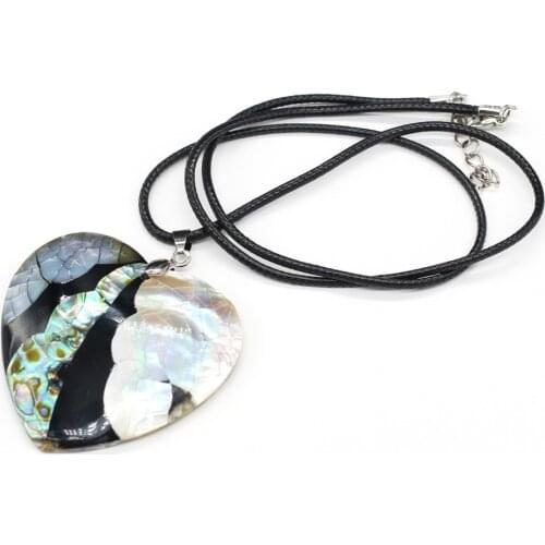 Natural Splicing Stripe Shell Pendant Necklace Heart Shape Shell Charms Necklace for Women Men Jewelry Trendy Necklace Gift