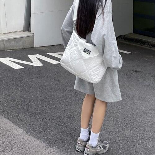 Vintage Winter Thread Padded Bag for Women Fashion Large Capacity Weekend Female Handbags Back to Work Retro Shoulder Bags 2021