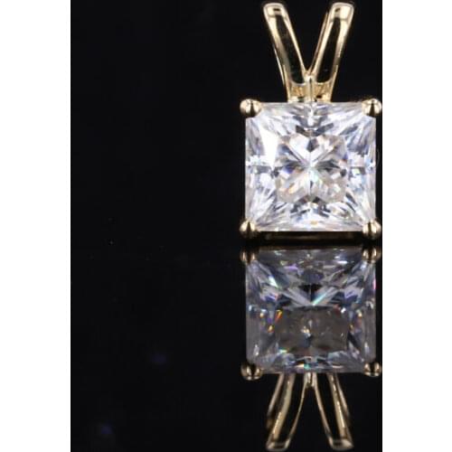 Hot Selling 6*6mm Princess Cut DEF VS Moissanite 14K Yellow Gold Pendant