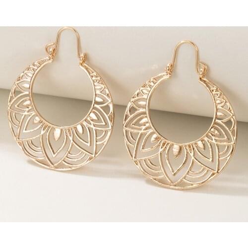 Docona Vintage Hollow Flower Drop Dangel Earring for Women Bohemia Geometry Carved Piercing Earring Statement Jewelry Accessory