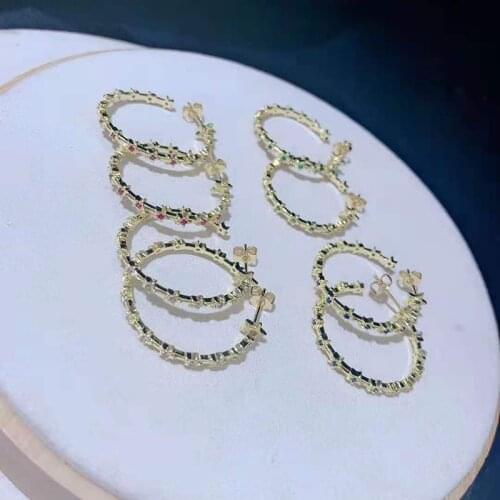 Fashion earrings are inlaid with zircon and round star shape earrings