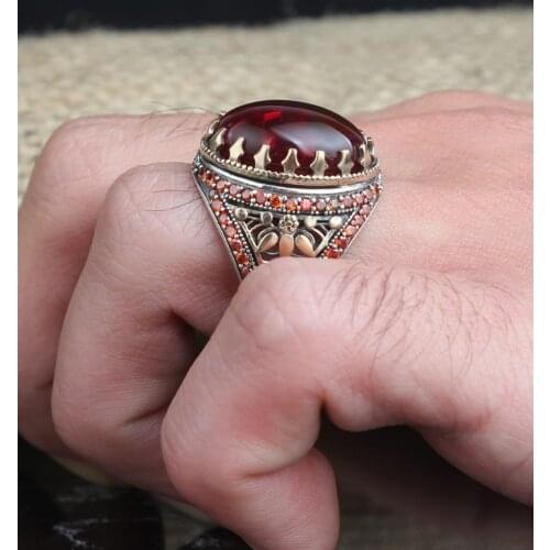 Ring with size 16-33. 925 sterling silver ring with agate stone