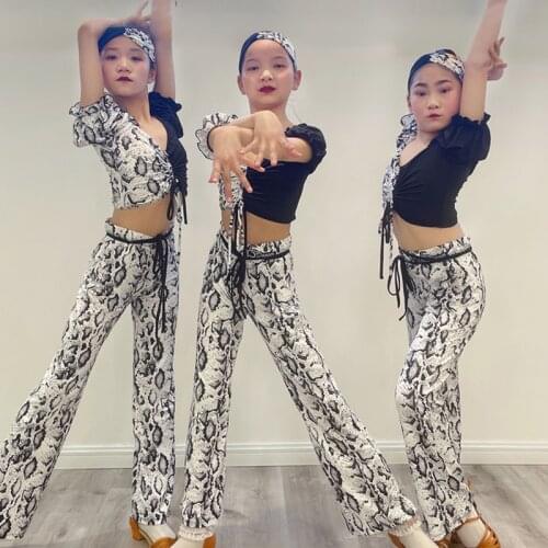2021 New Latin Dance Costumes For Girls Fashion Short Sleeve Tops Pants Suit Practice Dress Kids Ballroom Dancing Clothes DN7739