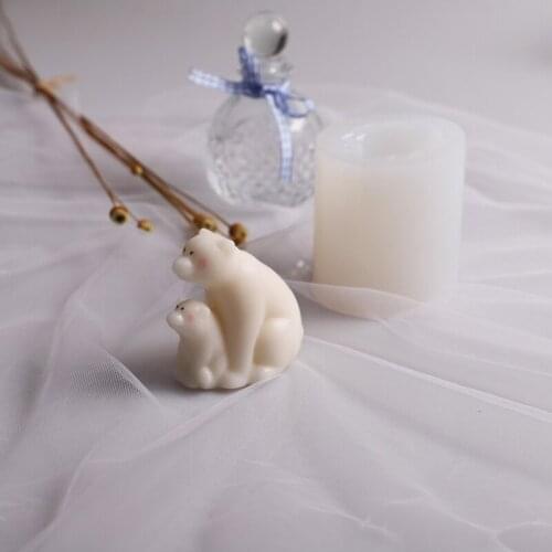 Handmade 3D Silicone Concrete Molds, Mother and Child DIY Polar Bear Candle Making for Home Window Decor Wholesale