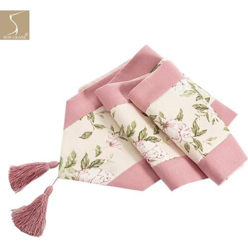 Beautiful Striped Floral Table Runner Flower Peony Patchwork Table Runner with Tassel