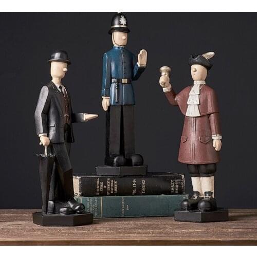 [MGT] Retro European royal soldier gentleman doorman often decorates simple modern living room study bookcase decorations