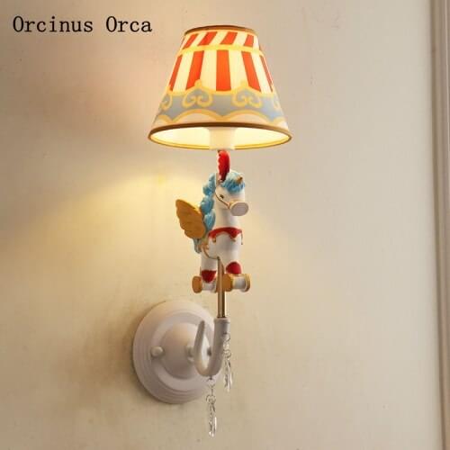 Cartoon Creative Unicorn Wall Lamp Girls Bedroom Childrens Room Bedside Lamp Nordic Simple LED Color Resin Animal Wall Lamp