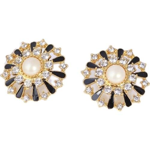 European and American light luxury elegant temperament retro style sunflower design inlaid with Pearl Earrings