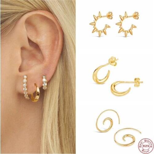 Aide 925 Sterling Silver C Shape Rivet Gold Hoop Earrings For Women Moon Circle Huggie Earrings Accessory Rock Punk Jewelry Gift