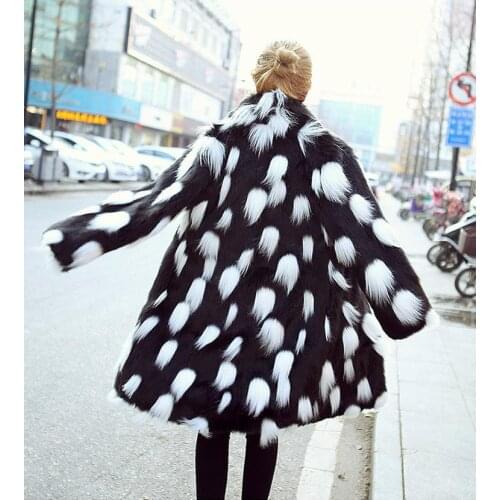 New Winter Womens Faux Fur Coats Turn-Down Collar Long Section Jackets Female Black White Point Imitation Fox Fur Overcoats D628