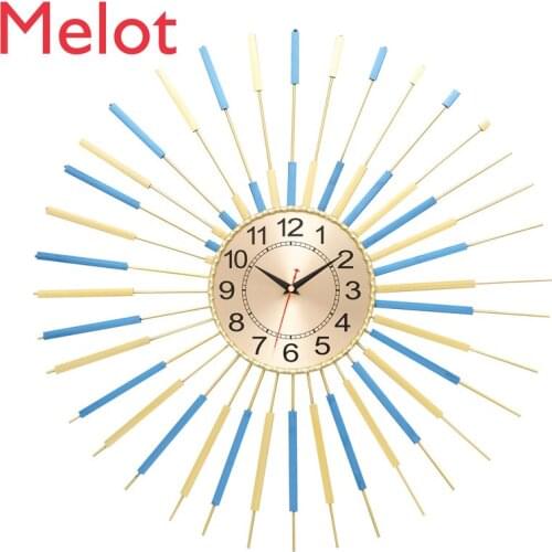 Nordic Wall Clock Decorative Clock Mute Cool Creative and Slightly Luxury Home Modern Simple Fashion Wall Clock Living Room