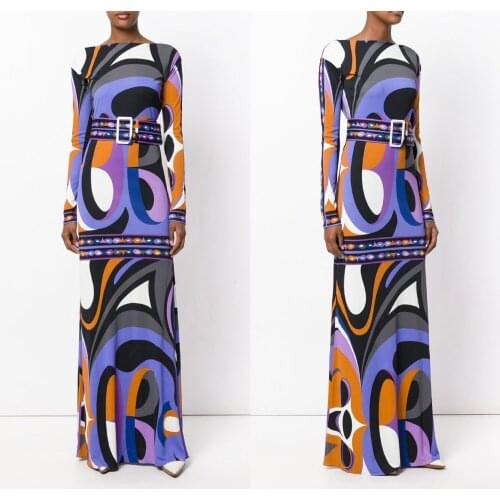 The new Italian runway show elongated long-sleeved with ,slik jersey slim dress