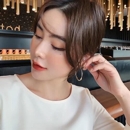 2021New Trendy Gold Metal Round Hoop Earrings For Women Korean Fashion Charm Lady Party Geometric Earrings Classic Jewelry Gifts