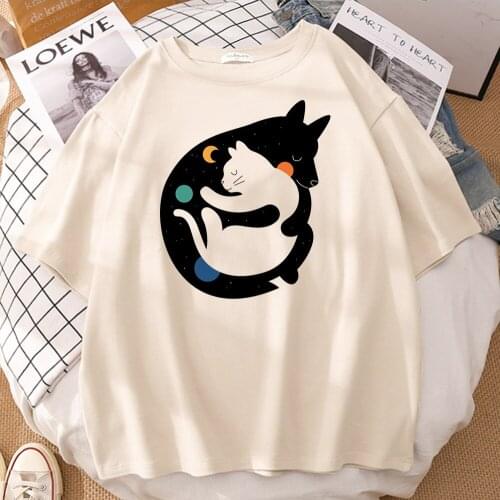 Cat And Dog Hug And Sleep Retro Printing Male T Shirts Manga Cool T Shirt Simple o-neck Short Sleeve Hip Hop S-XXXL Man T-shirt