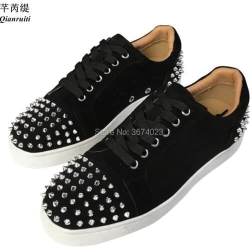 Qianruiti Men Runway Shoes Chaussures Hommes Men Casual Shoes Rivet Stud Flat Low Top Spike Outdoor Sneakers Lace up Trainers