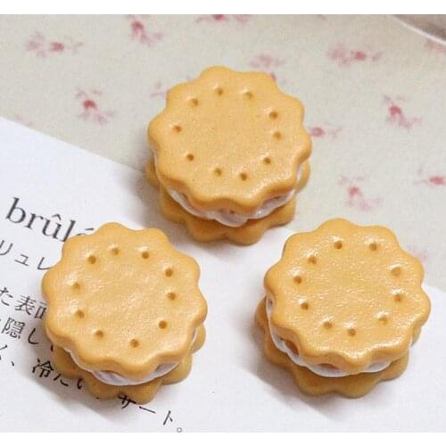 3Pcs Biscuits Design Miniature Food Models Dollhouse Scenery Decor Kids Toy