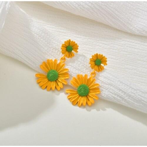 MESTILO Spring Trendy Long Double Green Daisy Flower Plant Big Drop Earrings For Women Classic Fashion Jewelry Birthday Gifts