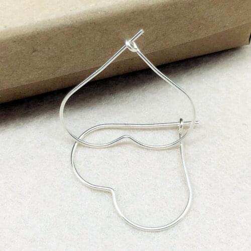 925 sterling silver earrings Heart-shaped ear ring Simple and versatile earrings Fashionable earrings for women