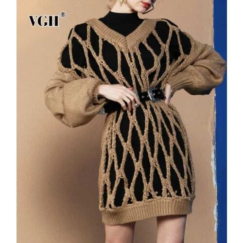 VGH Hollow Out Loose Sweater For Women V Neck Long Sleeve Black Casual Knitted Pullovers Female Fashion Spring New Clothing 2021