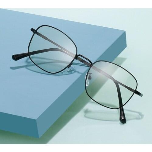 Blue Light Blocking Glasses Cute Anti Eye Strain Fashion Metal Frame Glasses For Reading Play Computer