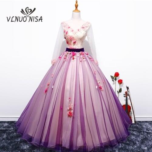 2020 Hot Sale V-Neck Embroidery Long Ball Bown 2 Colors Avaliable Lace Sash Appliques Formal Performance Vintage Evening Dress