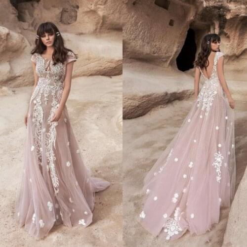 New Arrival 3D Flowers Boho Wedding Dress 2020 Lace Beach Wedding Gowns Short Sleeve Appliques Backless Vestido De Noiva