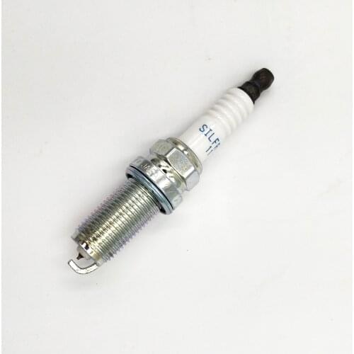 4PCS 22401-AA720 SILFR6A11 Iridium 22401AA720 SILFR6A-11 Spark Plug For SUBARU SUZUKI