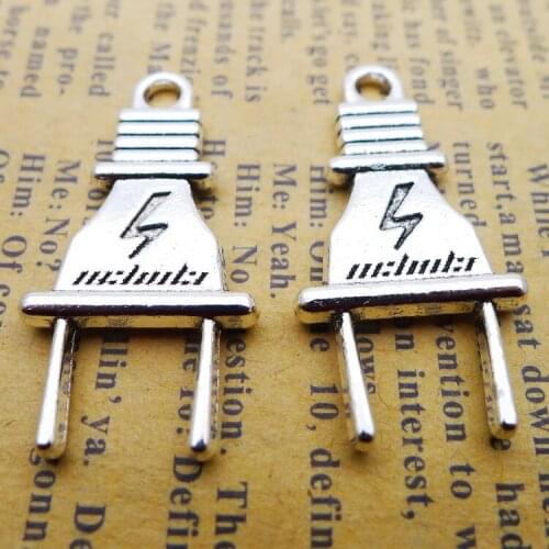 4PCS/Lot 16mm*32mm Antique Silver Color Electrical Plug Charms Necklace Pendant For Jewelry Making DIY