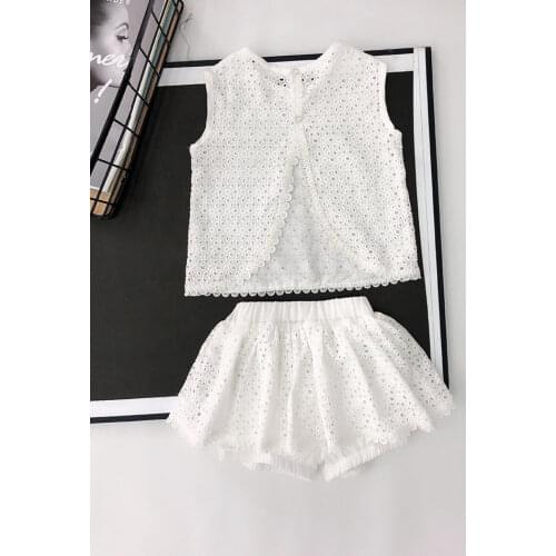 Kids Set For Girl Summer Childrens Hollow Lace Clothing Suit 2021 New Girl Baby Design Sense Halter Vest Shorts 2-piece Set