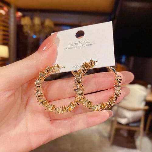 Fashion New Personality Irregular Metal Hoop Earrings Ladies Exaggerated Atmosphere Popular Temperament Jewelry Accessories