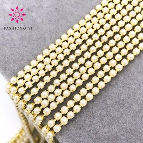 Free shipping 5 yards 2mm Gold base White Imitation pearls with claw sew on cup chain diy Wedding dress/clothing accessories