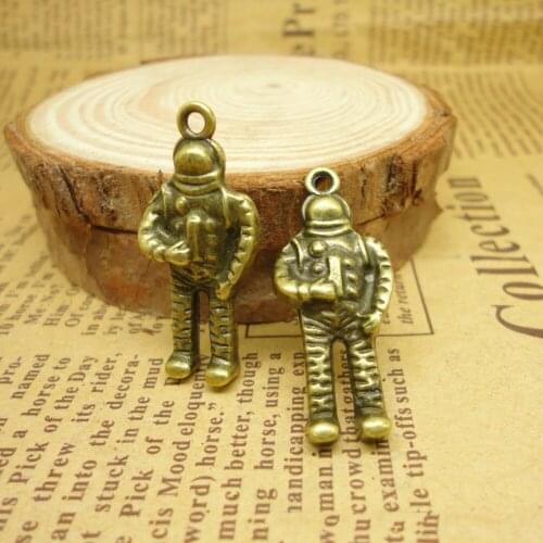 Antique Bronze Astronauts Pendant Ancient Charms For Handmade Jewelry Bracelets Necklace Making DIY Accessories