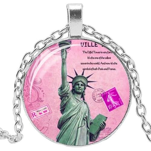 2020 Fashion Creative Statue of Liberty Time Glass Pendant Necklace Men and Women Jewelry Sweater Chain