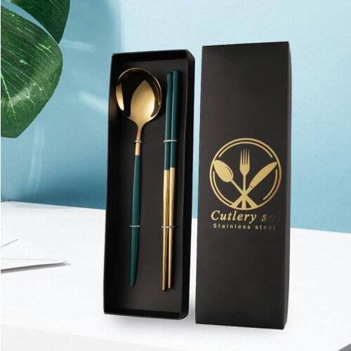 2pcs/set Stainless Steel Golden Cutlery Set Black Luxury Dinnerware Set Kitchen Cutlery Mirror Polishing Spoons Chopsticks Sets