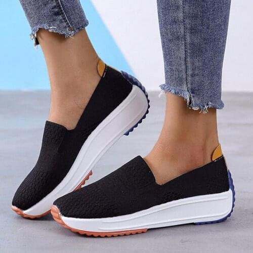 2021 Fashion Women Casual Shoes Walking Mesh Sneaker Female Sneakers Womens Casual Flat Shoes Mid-Heeled Lady Vulcanized Shoes