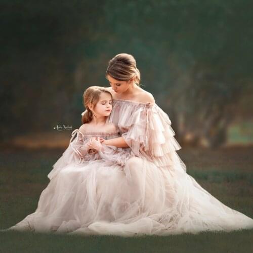 Dreanmlike Dusty Pink Off Shoulder Dresses For Mother & Me A-Line Draped Tiered Ruffles Long Tulle Dress Women and Girls Robes