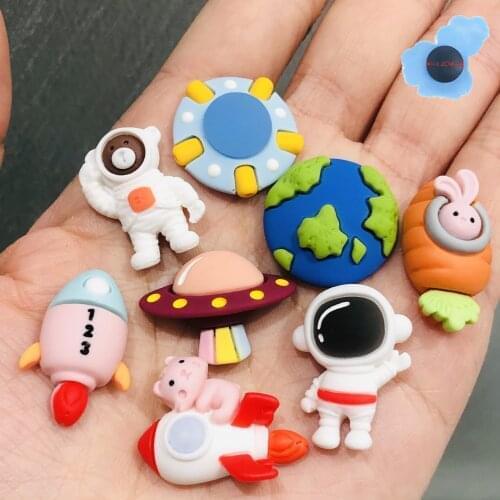 Hot Sales 50PCS Wholesale Astronaut Earth Kids Cool Shoes Accessories Resin Shoe Charms For Adult Birthday Presents
