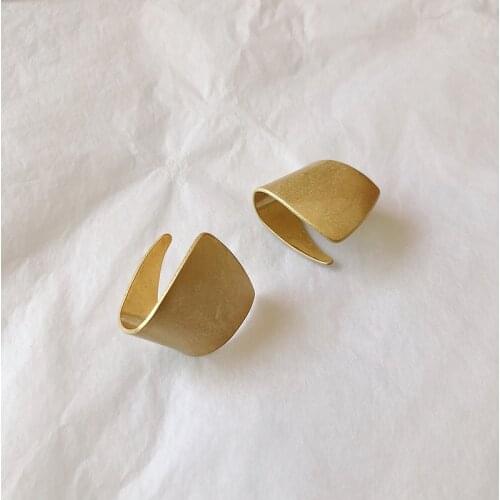 2020 Korea NWE Chic Cold wind Irregular Geometric Metal Gold Copper Plated Stud Earrings for Women Party Girls Gifts