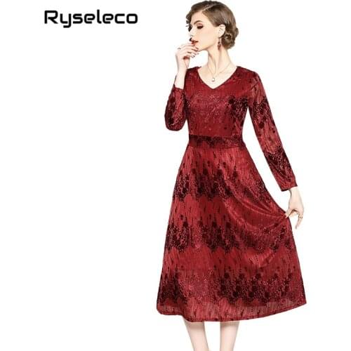Brand New 2018 Autumn Winter Women Casual Jacquard Velvet Dress Elegant Long Sleeve V-neck Flare Slim A-line Party Midi Dresses