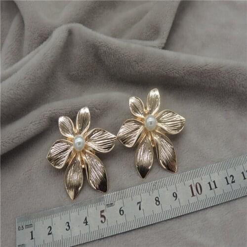 2019 Brincos First Ornament Factory Direct Sales Fashion Street Shooting Temperament European And American Flower Earrings Ta77