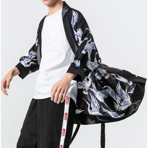 Male Yukata 2019 New Arrival Samurai Kimono Cardigan Men Boho Kimonos Japones Mens Haori Obi Shirt Japanese Kimono Men FF2124