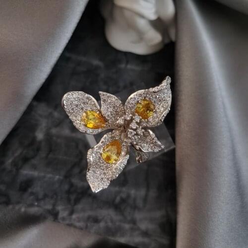 QTT Gorgeous Flower Ring Crystal Pearl Finger Ring Women AAA Rectangular Jewelry Brilliant Women Wedding Band Jewelry