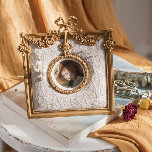Golden French Style Small Metal Picture Photo Frames with Earring Display