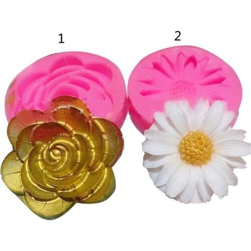 Epoxy Resin Mold Simulation Small Flower Mold Jewelry Silicone Casting Molds DIY Jewelry Keychain Mold Pendant Decoration
