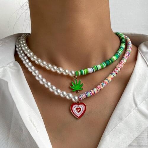 Bohemia Candy Color Polymer Clay Pearls Beaded Heart Necklace for Women Asymmetric Beads Maple Leaf Choker Necklace Jewelry Gift